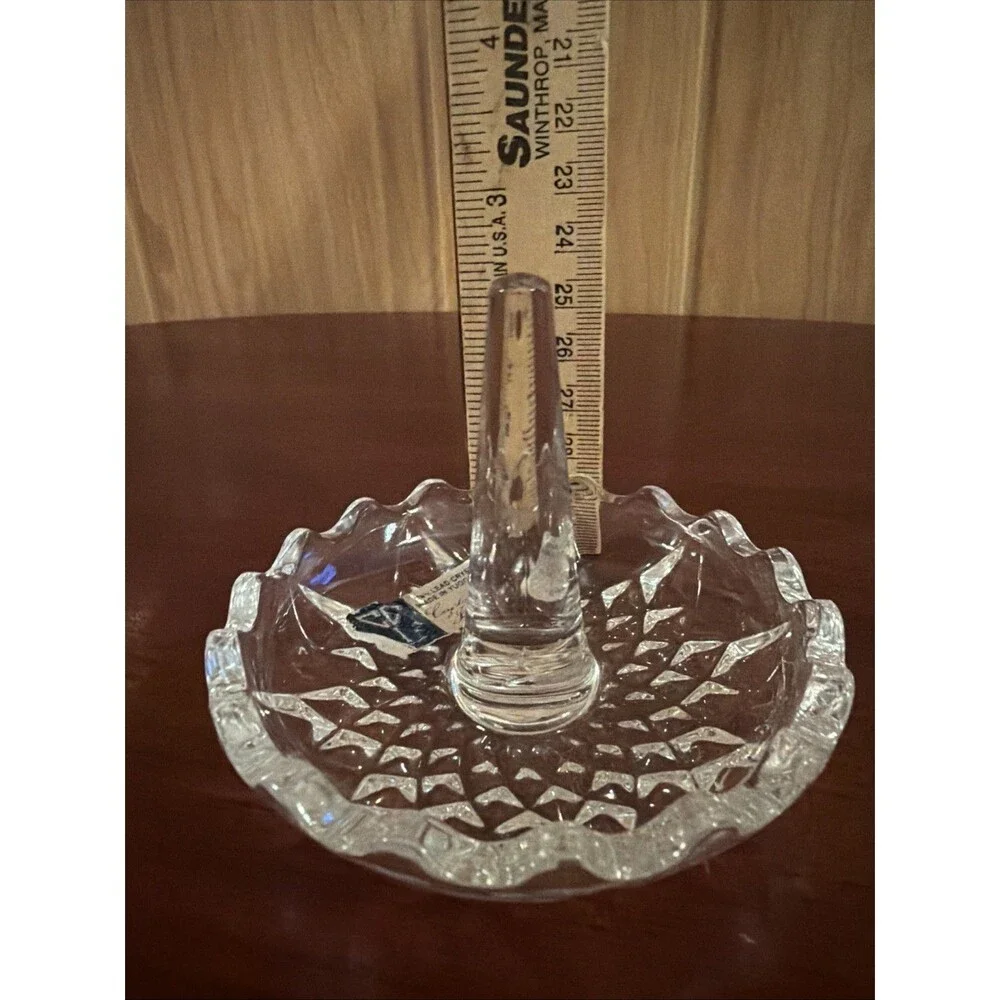 Zajercat Ring Holder 24% Lead Crystal Yugoslavia Vintage Round Base Post.   EUC!